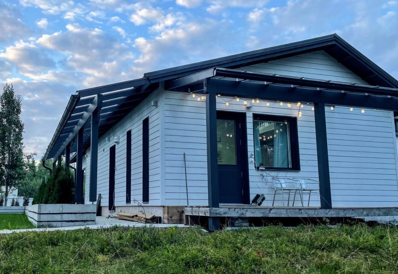 Cozy 4 Person Guesthouse On Quiet Residential Area Oulu Exterior photo